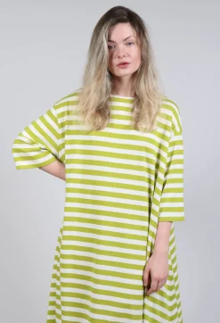 Apuntob Dresses^Oversized T-Shirt Dress in Pistachio