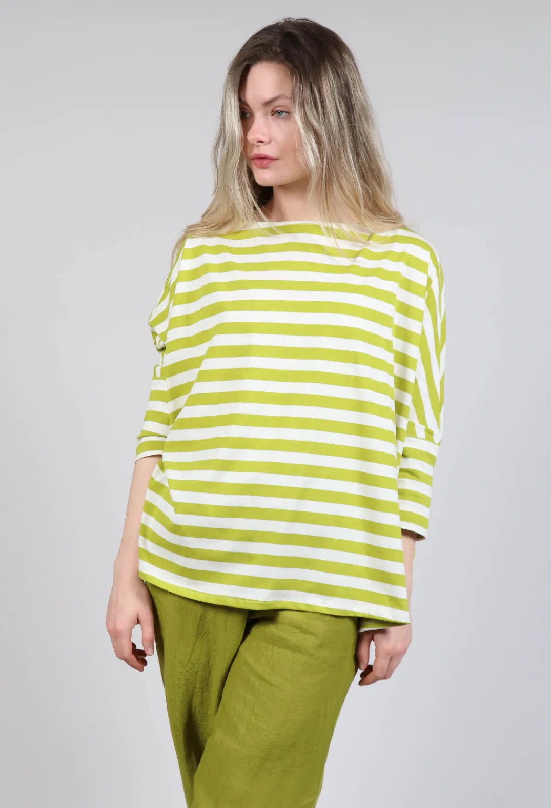 Apuntob Shirts & Blouses^Oversized T-Shirt in Pistachio
