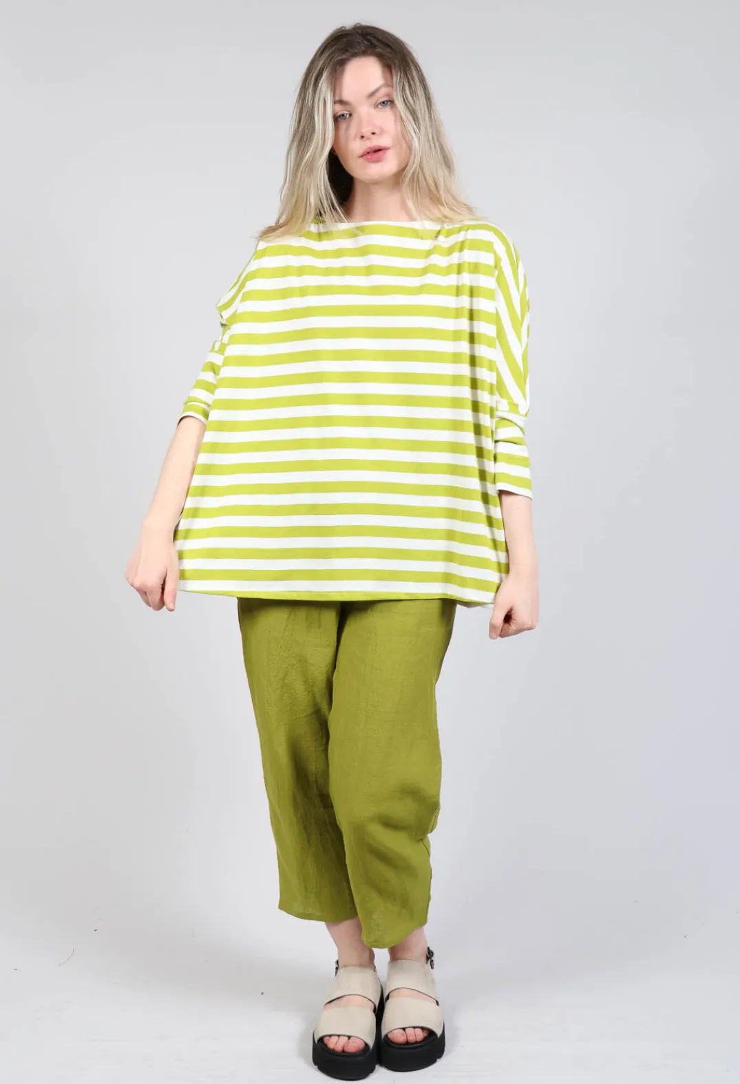 Apuntob Shirts & Blouses^Oversized T-Shirt in Pistachio