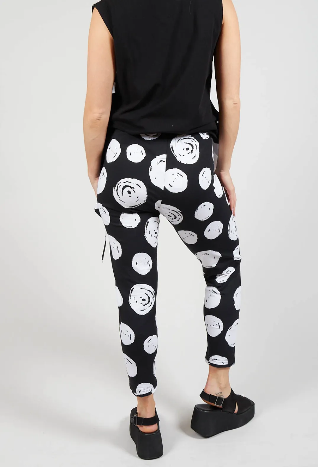 Bread and Butter Leggings^Paint Polka Dot Print Leggings in Black