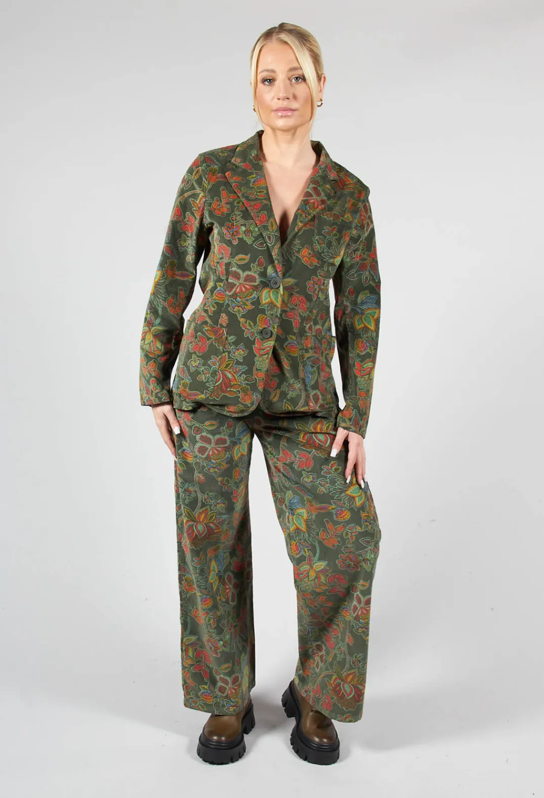Blueberry Jackets^Paisley Print Velvet Blazer in Moss