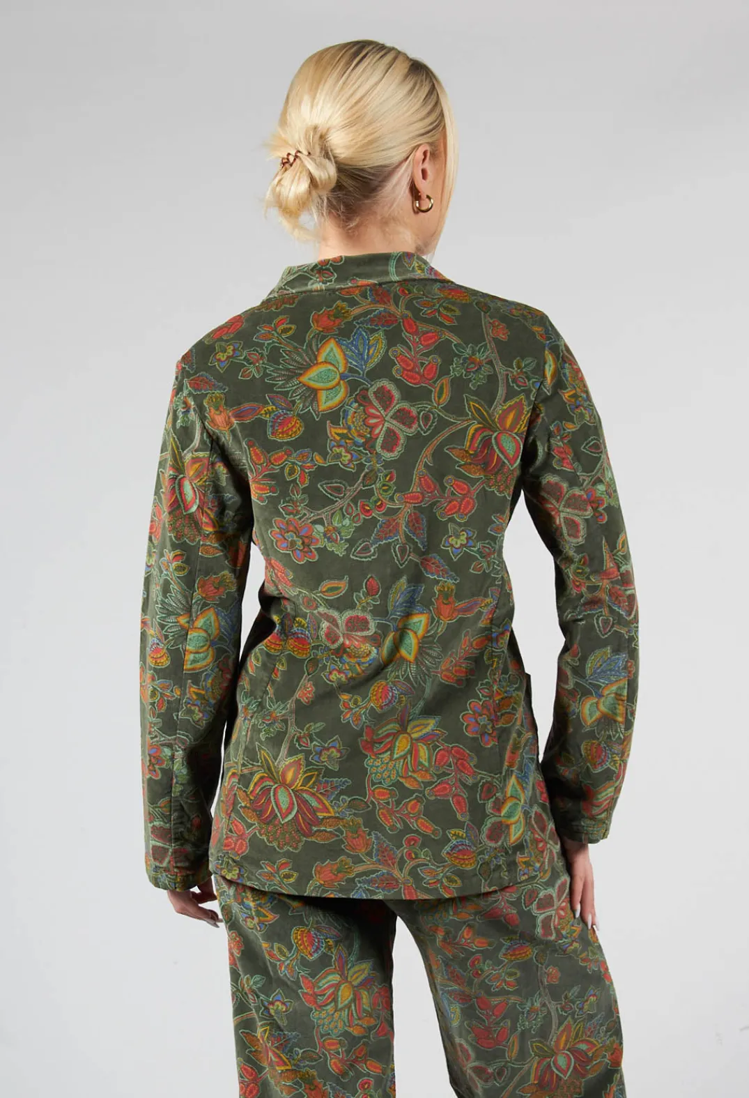 Blueberry Jackets^Paisley Print Velvet Blazer in Moss