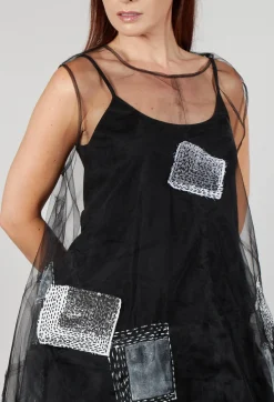 Bread and Butter Tops^Patch Print Mesh Vest in Black and White