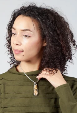 Einika Necklaces^Pendant Necklace in Silver