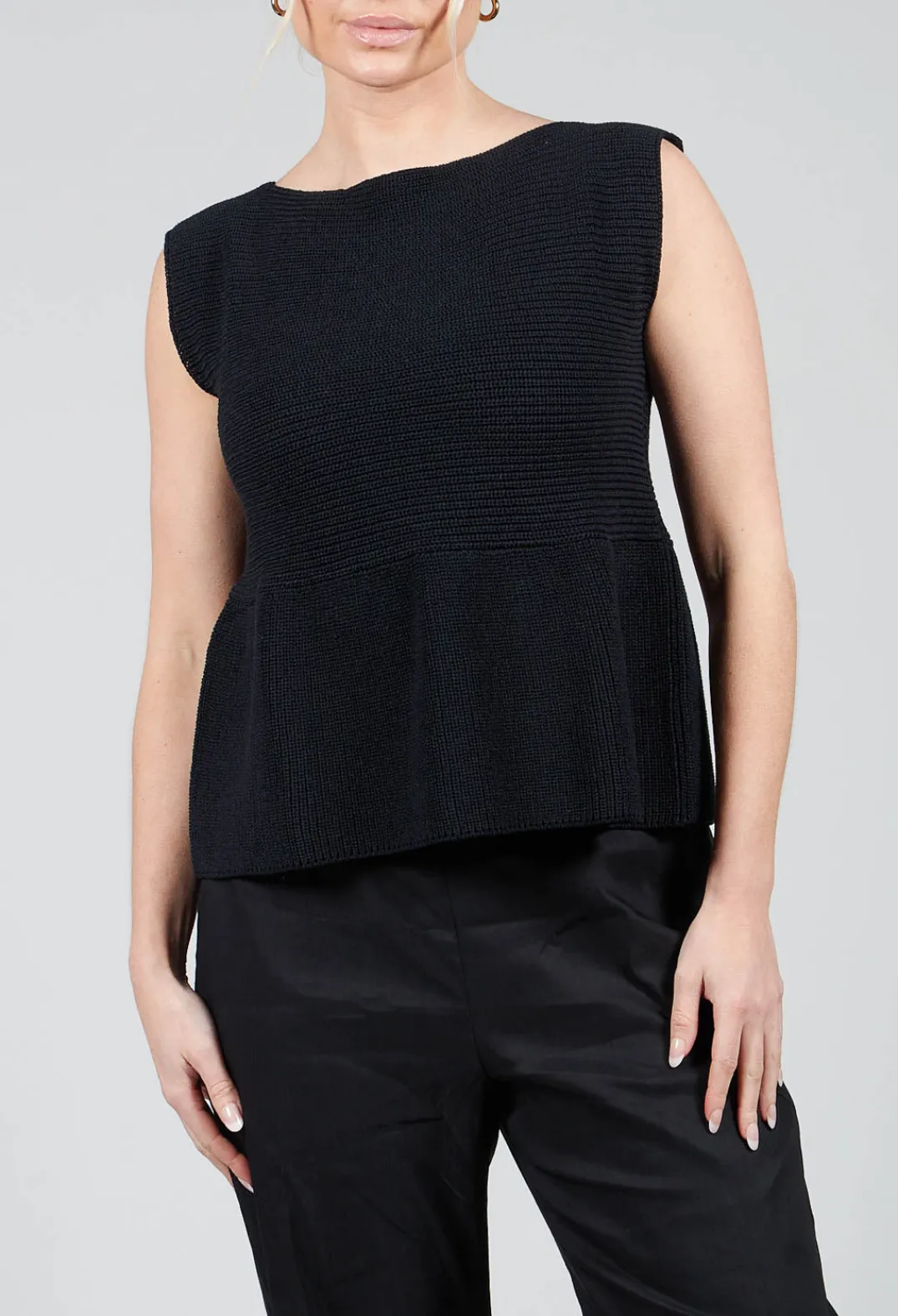 Sarah Pacini Jumpers^Peplum Sweater Vest in Black