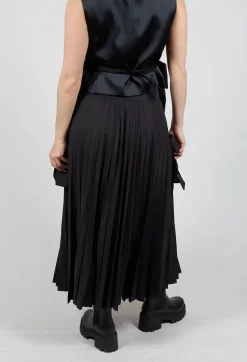 Mei Meij Skirts^Pleated Utility Skirt in Nero