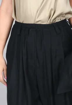 Les Filles d'Ailleurs Trousers^Pleated Wide Leg Trousers in Black