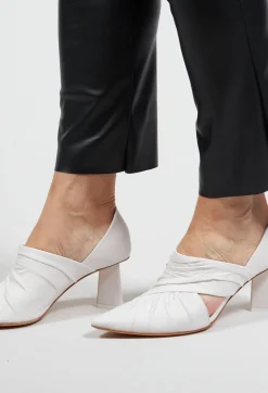 Malloni Heels^Pointed Heeled Boots in Osso