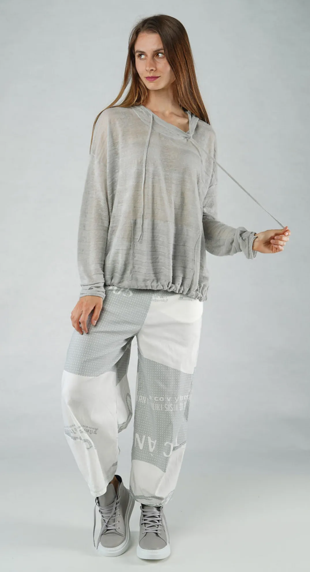 Rundholz Black Label Jumpers^PRE-ORDER - Lightweight Hooded Pullover in Grey