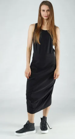 Rundholz Black Label Skirts^PRE-ORDER - Pull On Curved Hem Pencil Skirt in Navy (Pictured in Black)