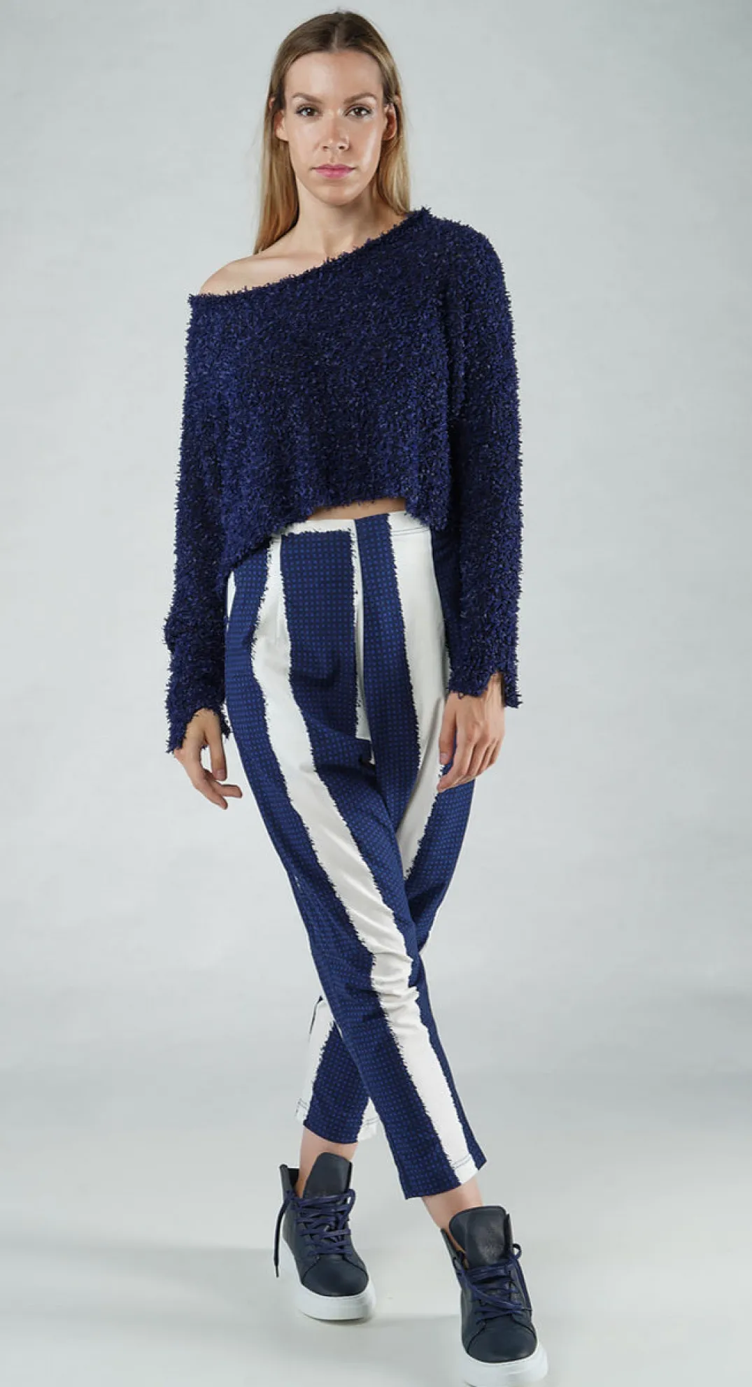Rundholz Black Label Jumpers^PRE-ORDER - Textured Cropped Jumper in Black (Pictured in Navy)