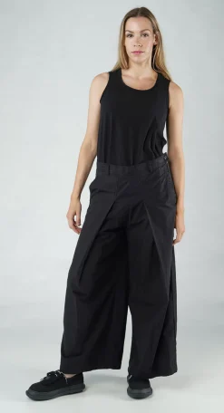 Rundholz Black Label Trousers^PRE-ORDER - Trousers with Oversized Pleats in Offwhite (Pictured in Black)