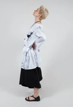 Moyuru Jumpers^Print Jumper in Black and White