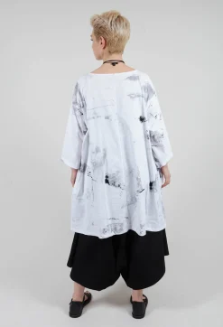 Moyuru Jumpers^Print Jumper in Black and White