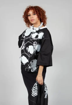 Bize Tops^Printwork Bracelet Sleeve T-shirt in Original Black