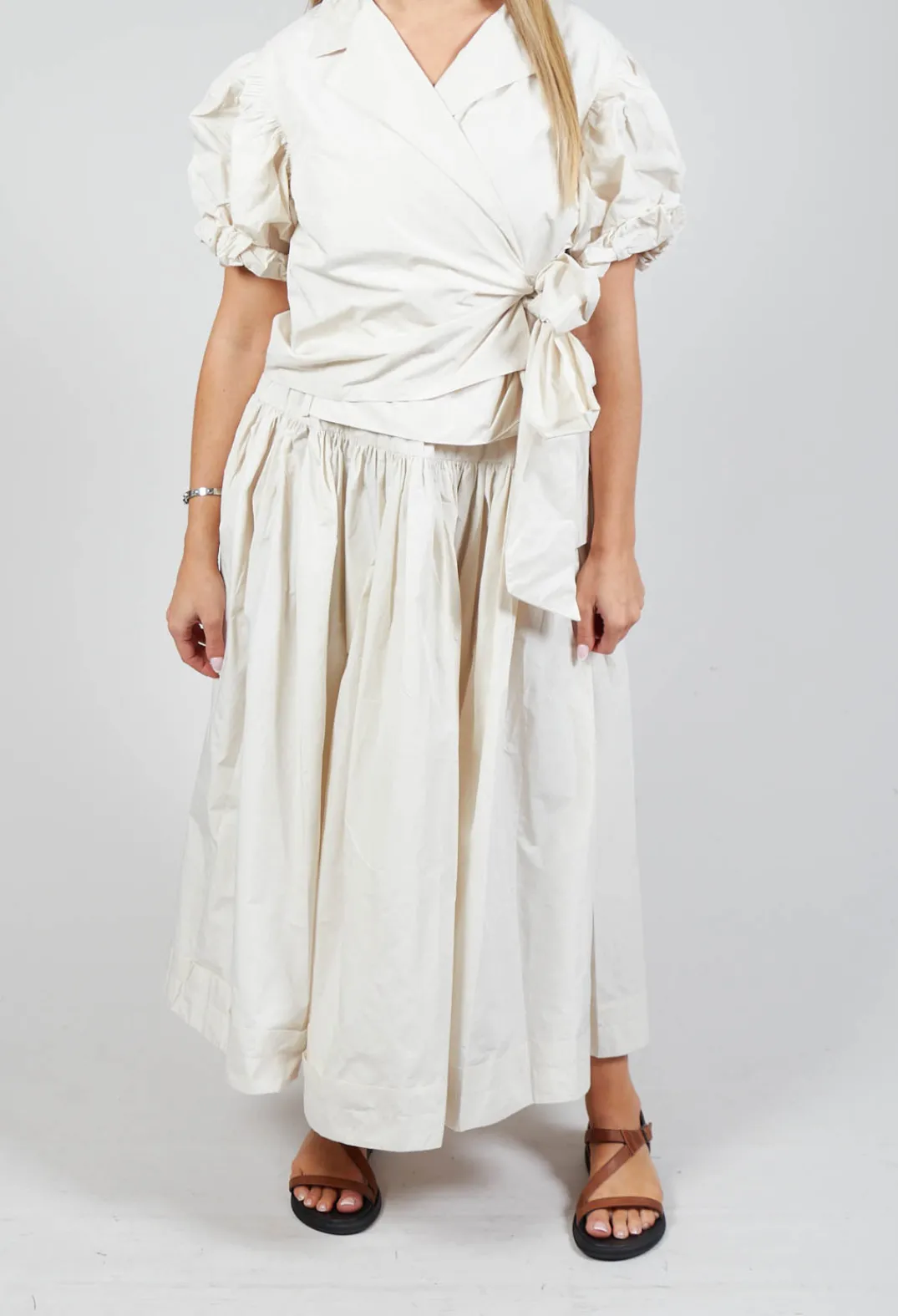 Les Filles d'Ailleurs Skirts^Pull on Pleated Skirt in Ecru