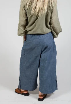 Amici Trousers^Pull String Capri Trousers in Oyster Grey
