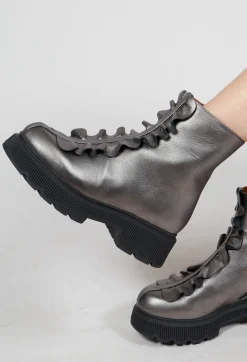 Chie Mihara Boots^Qaku Ankle Boots in Plomo