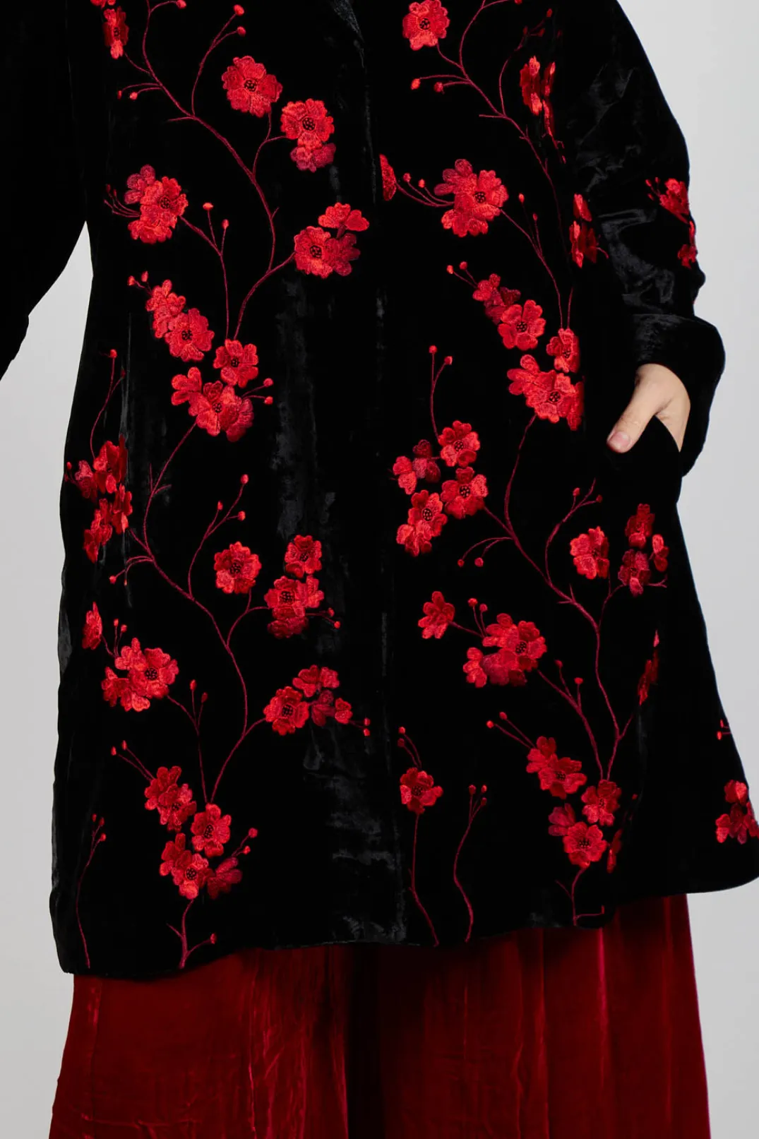 Bianco Levrin Coats^Raimonda Coat in Cherry Black