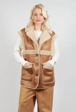 Urban Code Jackets^Reversible Gillet with Contrasting Faux Fur and Suede in Camel and Cream