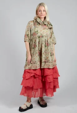 Les Ours Tops^Roselle Top in Almond Flowers