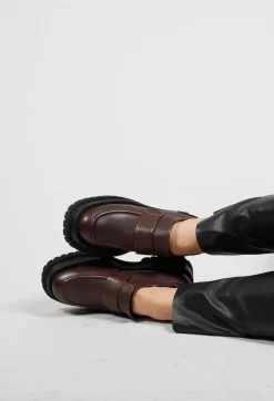 Malloni Flats^Scarpa Fuco Shoes in Moro
