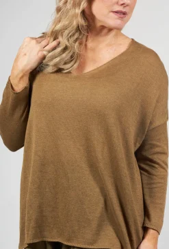 Album Di Famiglia Jumpers^Scollo V Jumper in Khaki