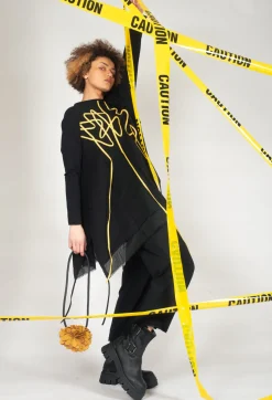 Bread and Butter Tops^Scrible Print Tunic in Yellow and Black