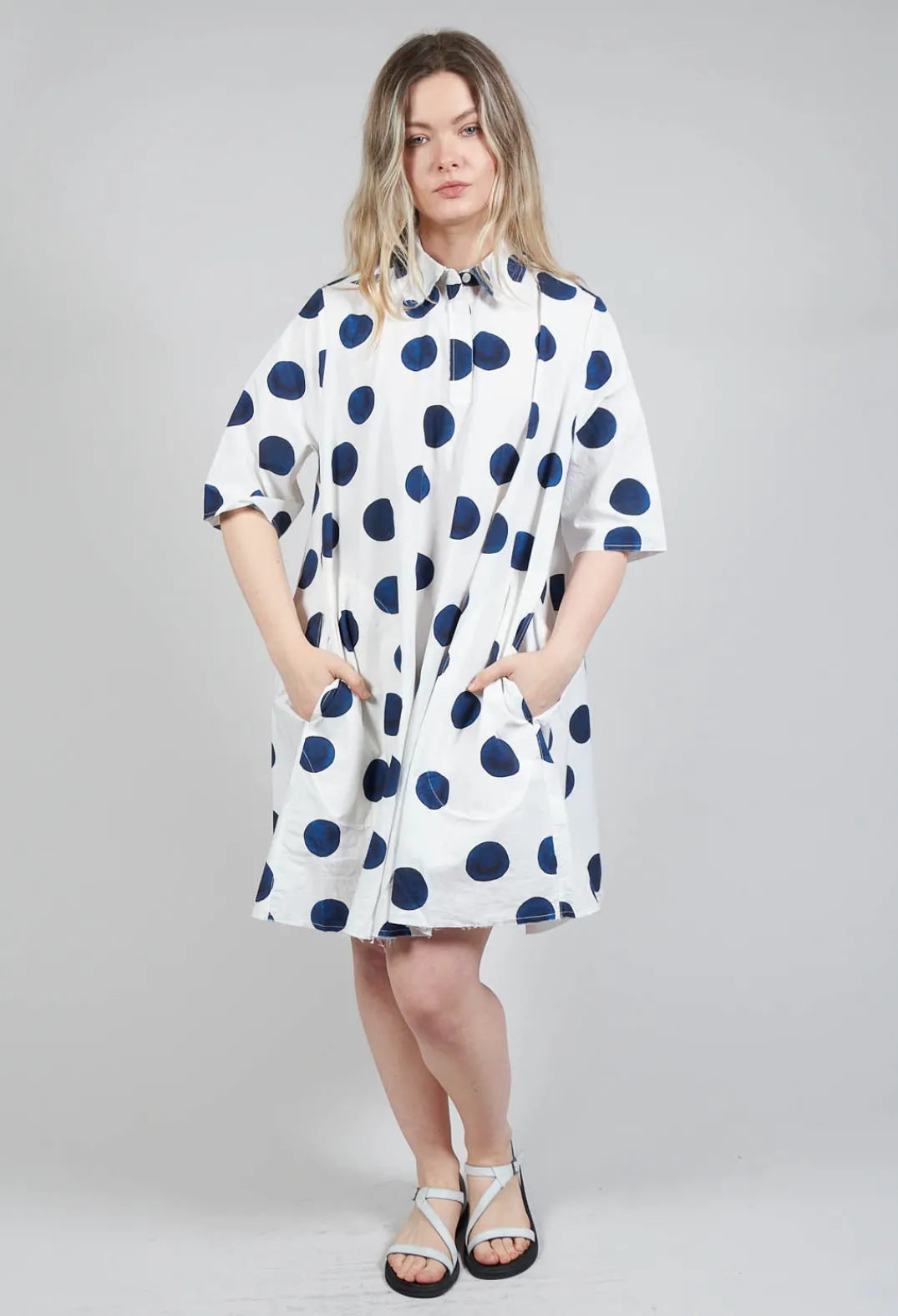 Aequamente Dresses^Shift Dress in Print