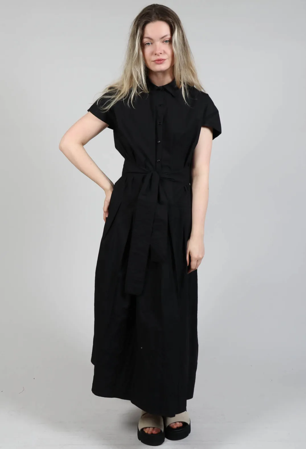 Apuntob Dresses^Shirt Dress in Black