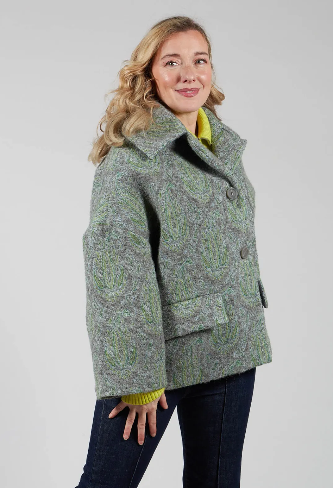 Beatrice B Coats^Short Coat with Large Collar in Grey