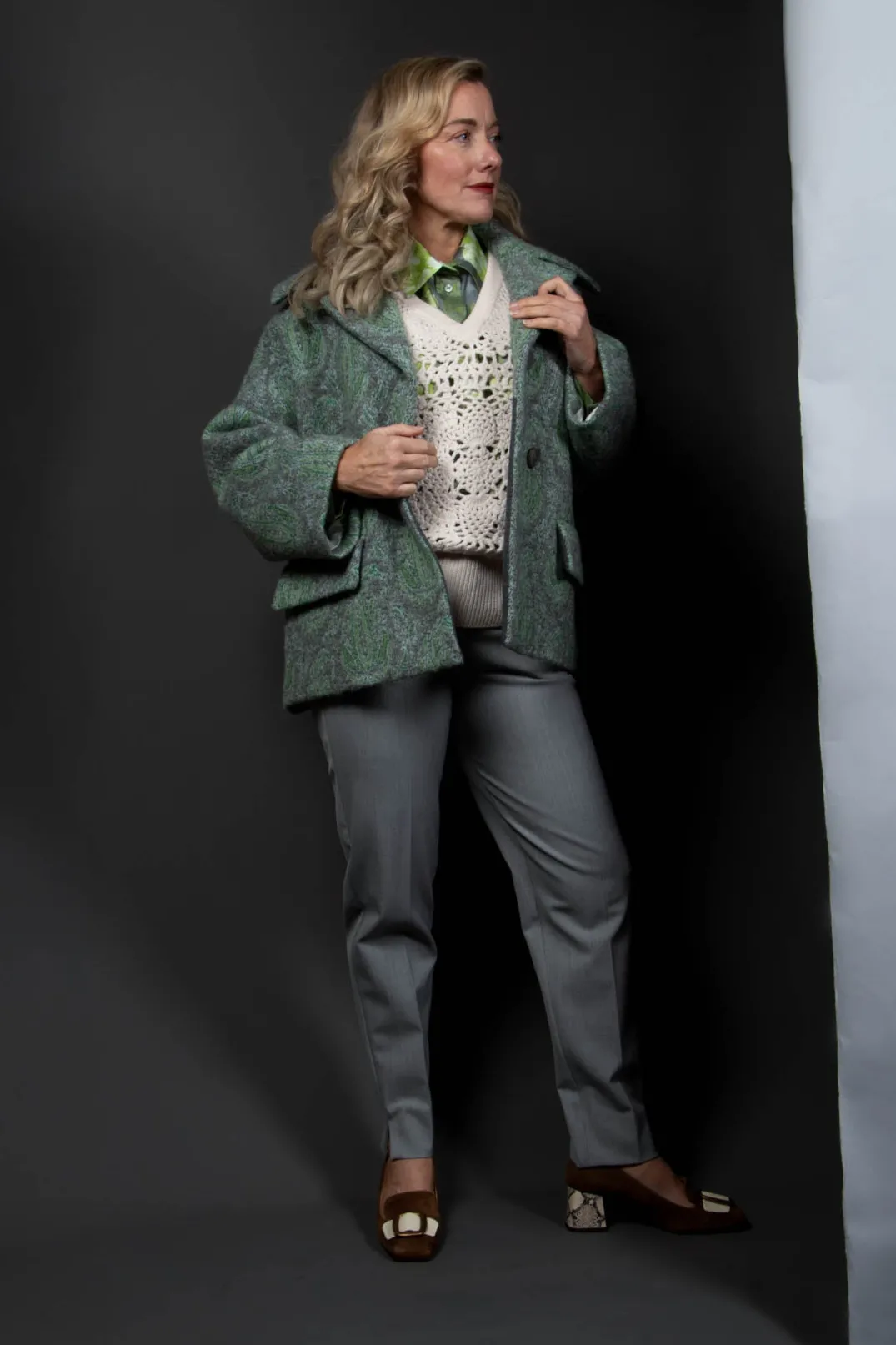 Beatrice B Coats^Short Coat with Large Collar in Grey