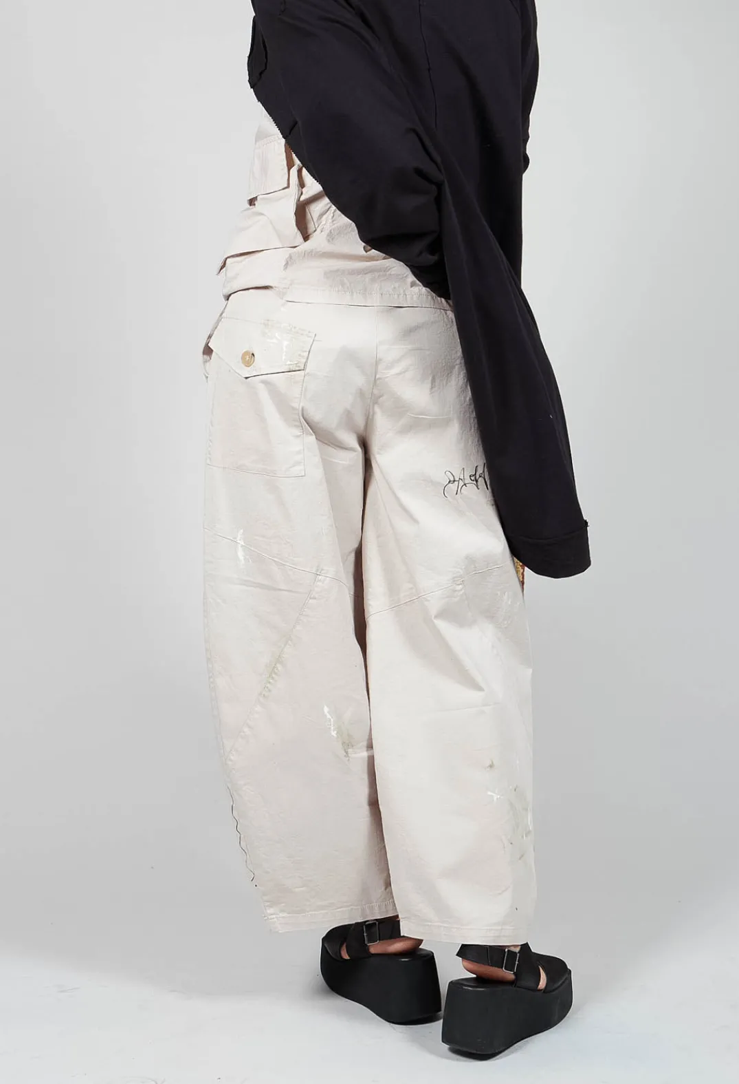 Tadashi Trousers^Signature Design Trousers in Beige