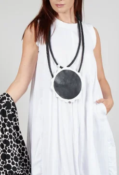 Bread and Butter Dresses^Sleeveless Maxi dress in White