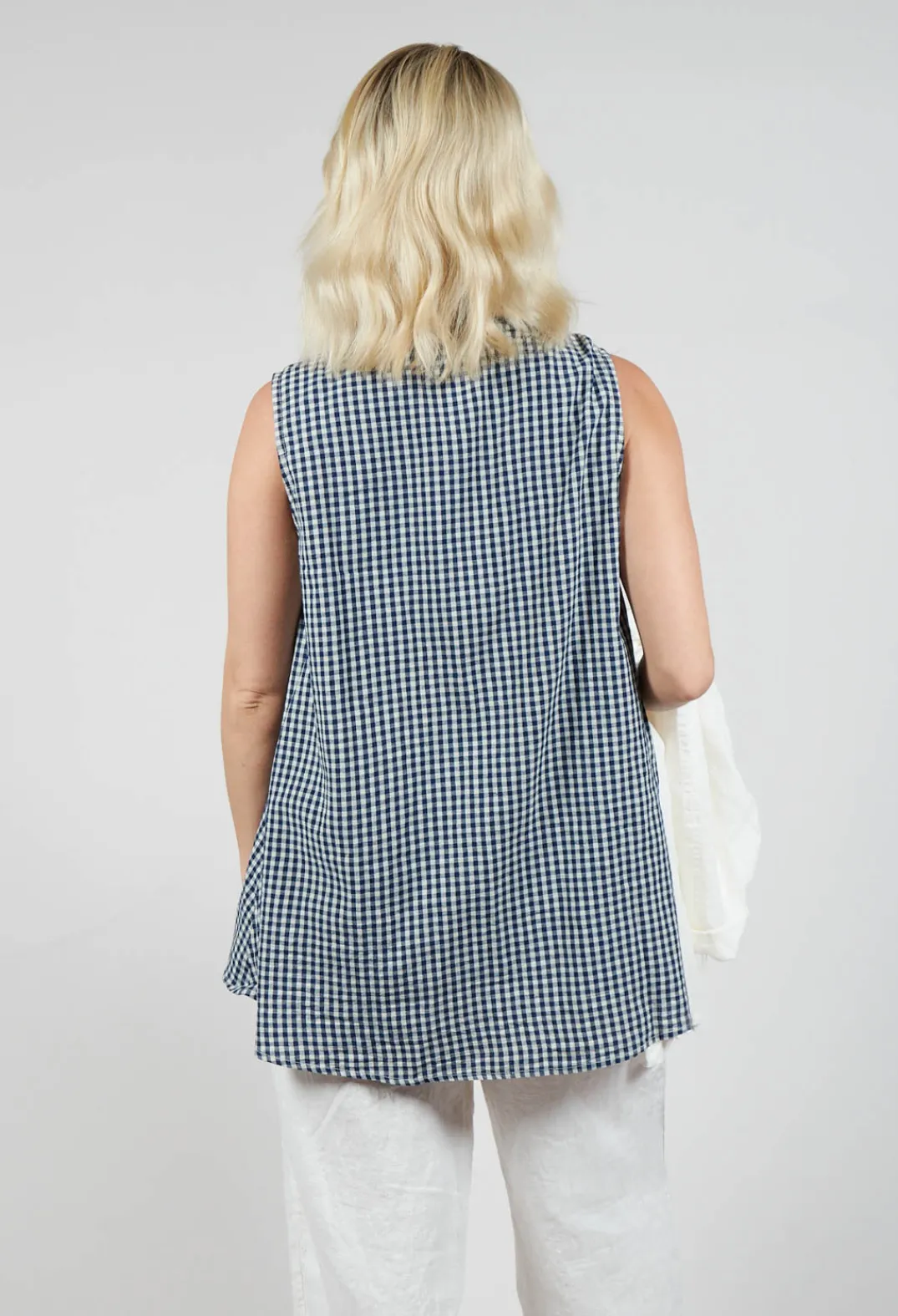 Amici Tops^Sleeveless Shirt in Checker Blue