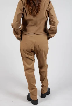 Rundholz Mainline Trousers^Slim Trousers in Camel