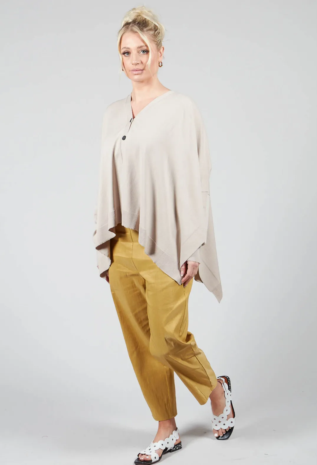 Sarah Pacini Cardigans^Slouch Cardigan in Mastic
