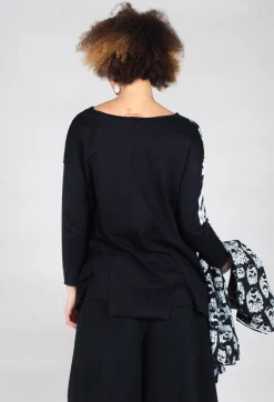 Bread and Butter Tops^Statement Print Top in Black