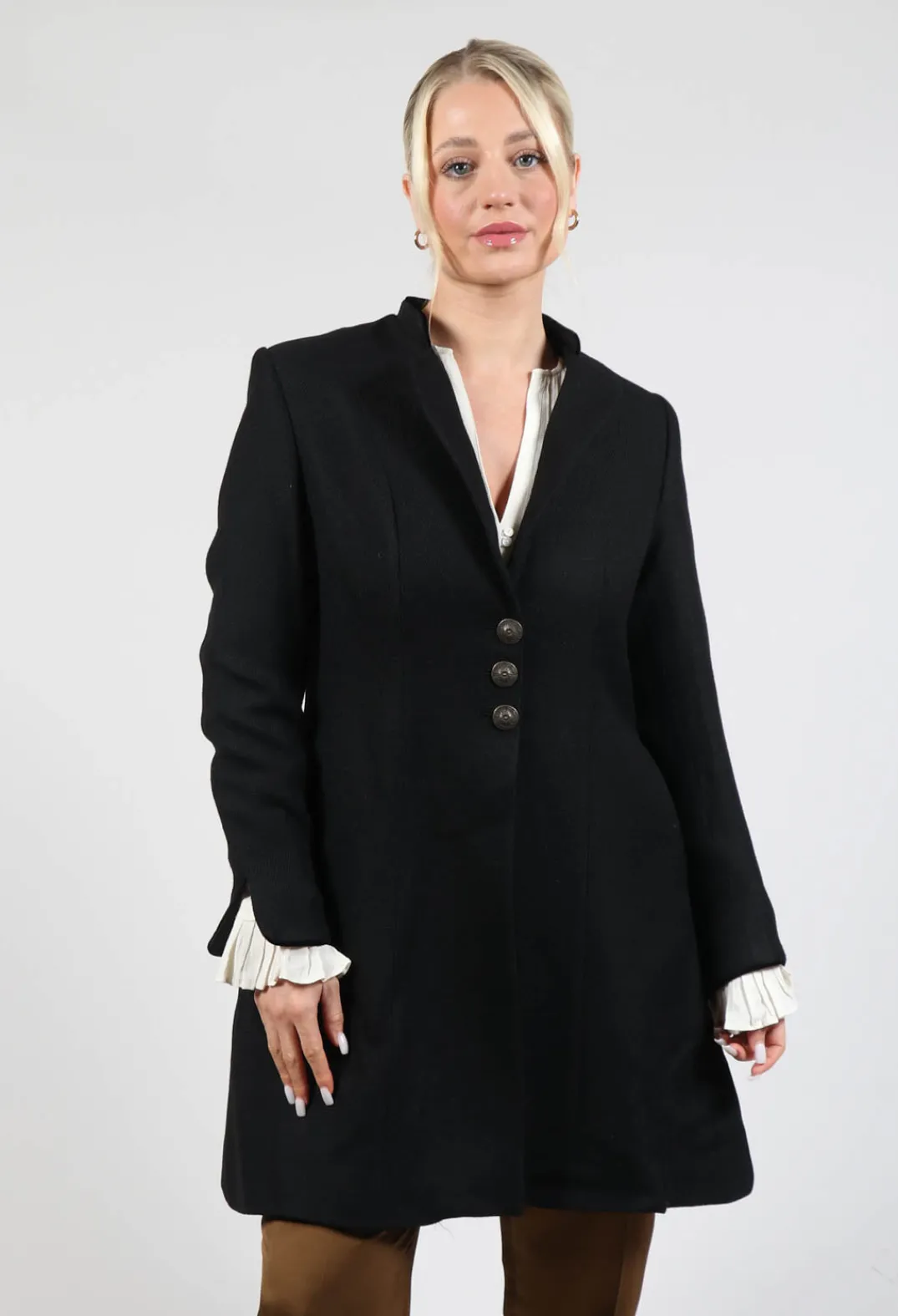 T.ba Coats^Tba Short Coat in Black