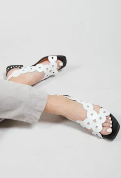 Chie Mihara Boots^Teide Low Slingback in Black and White
