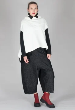 Moyuru Trousers^Textured Wide Leg Trousers in Black