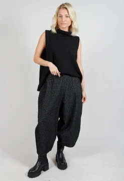 Moyuru Trousers^Textured Wide Leg Trousers in Black