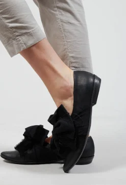 Rundholz Mainline Flats^Tied Bow Slip On Shoes in Black