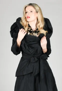 Bize Jackets^Tiered Jacket in Black