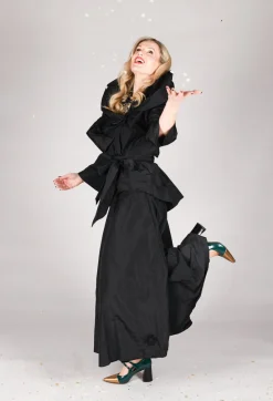 Bize Jackets^Tiered Jacket in Black