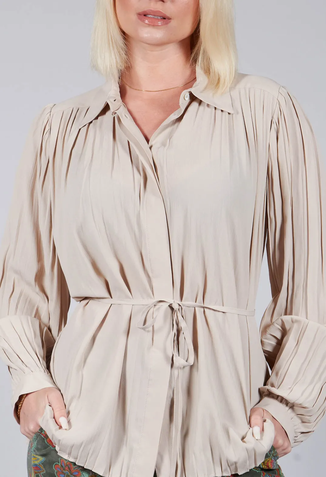 Beatrice B Shirts & Blouses^Torre Lightweight Pleated Shirt in Beige
