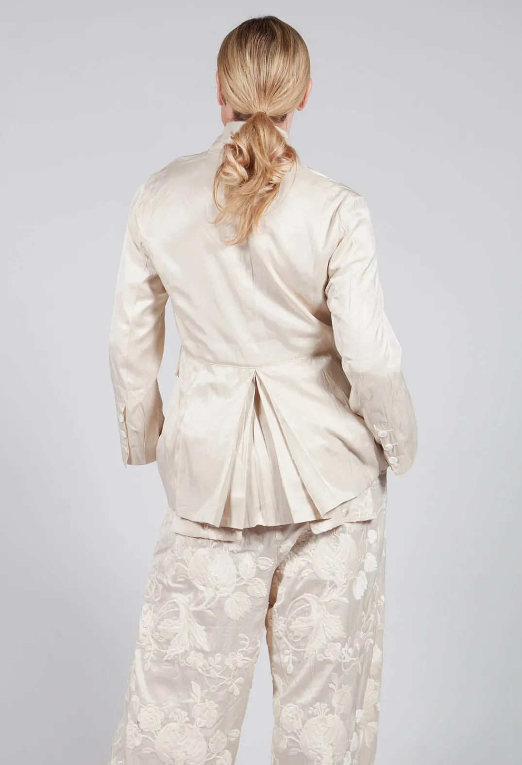 Aleksandr Manamis Jackets^Treasury Pleat Jacket in Cream