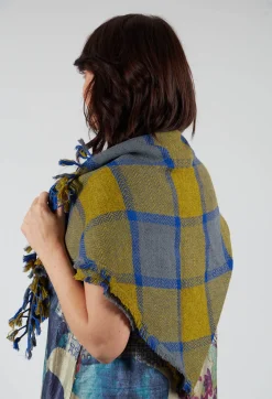 Traces of Me Scarves^Triangle Scarf in Tartan Coal