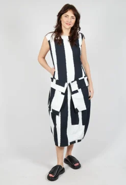 Rundholz Black Label Dresses^Tulip Dress with Feature Pockets in Black Print