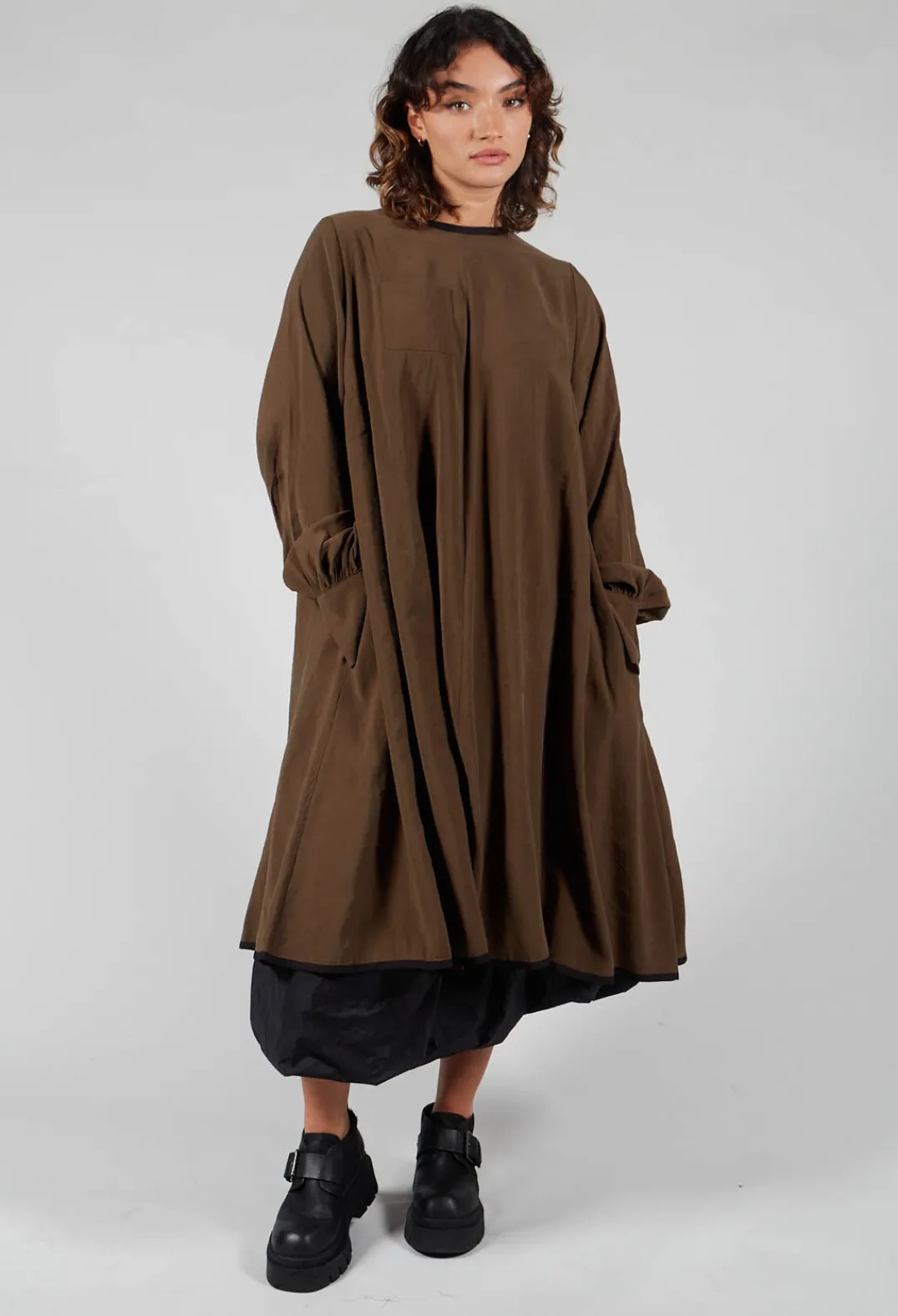 Les Filles d'Ailleurs Skirts^Tulip Shaped Skirt in Black